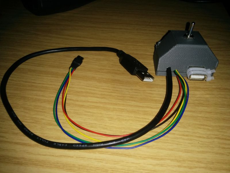 Datei:Smart-USB-Switch.jpg